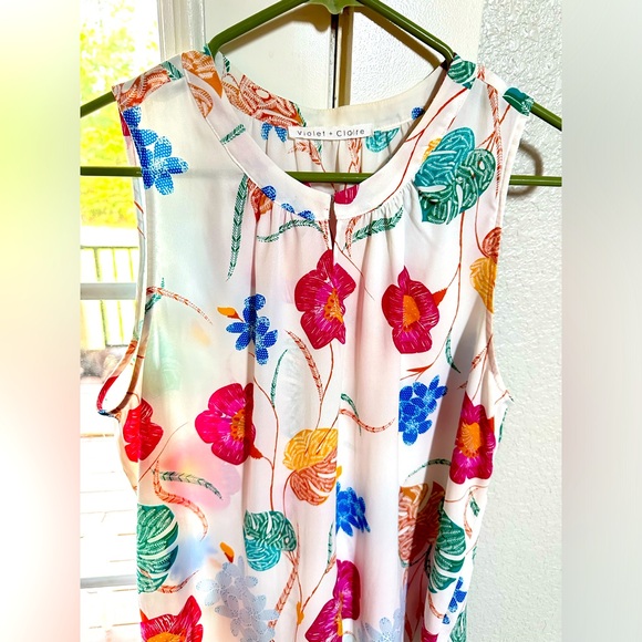 BOGO Colorful Sleeveless Blouse With Hook and Eye Closure - Picture 2 of 7